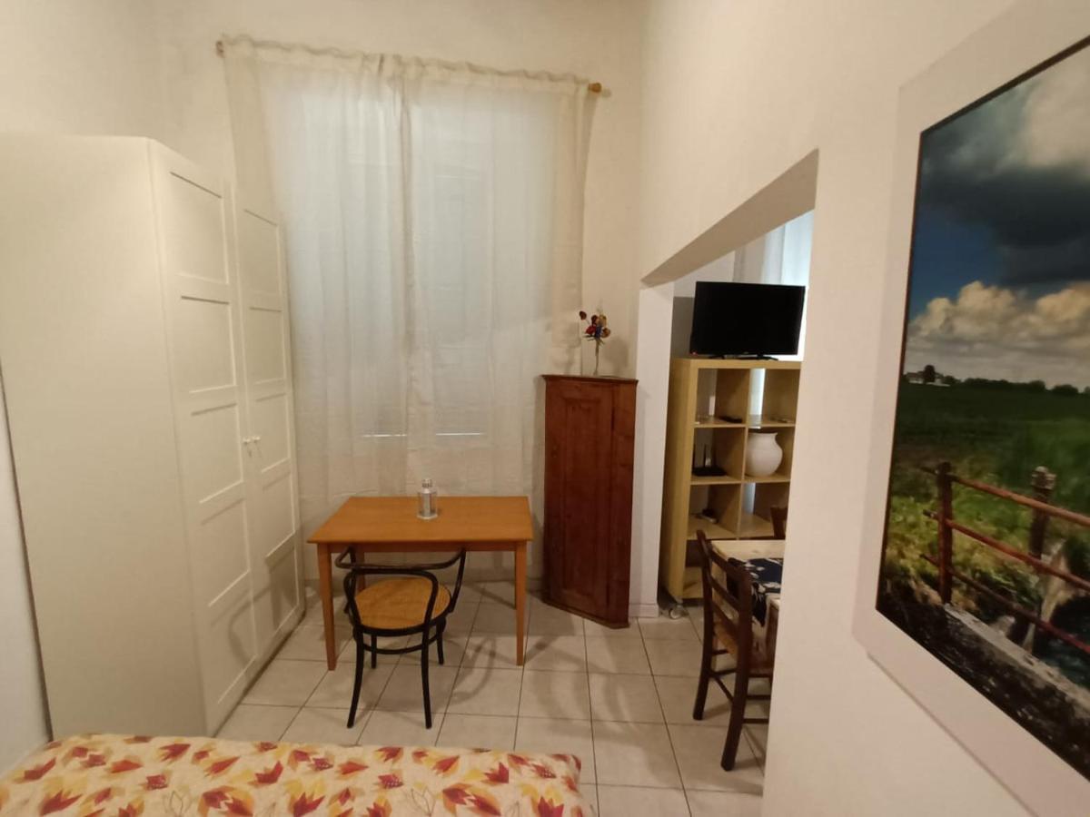Sea Time Apartment Livorno Bagian luar foto
