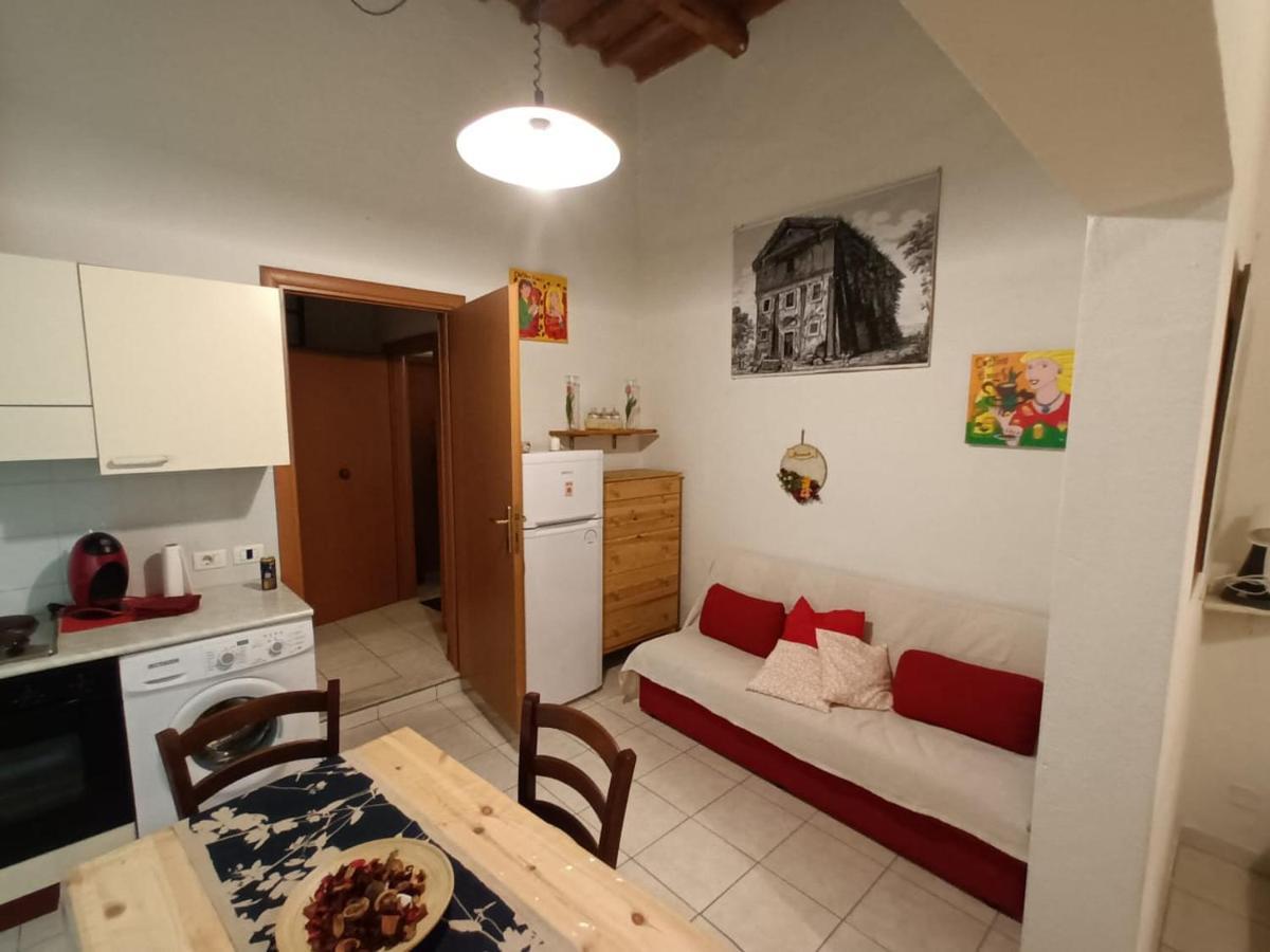Sea Time Apartment Livorno Bagian luar foto