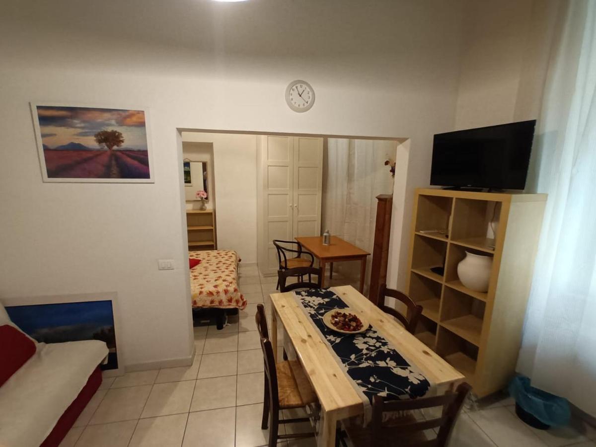 Sea Time Apartment Livorno Bagian luar foto